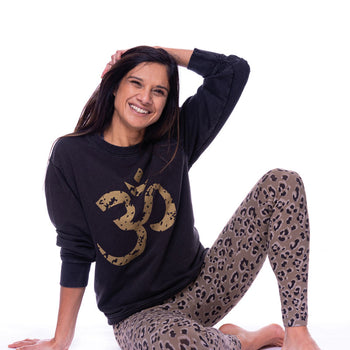 Yoga Loose Sweater OM by Jodie Roberts - schwarz | color:schwarz |damen yoga loose sweater om vintage look by jodie roberts 108 schwarz |bio baumwolle