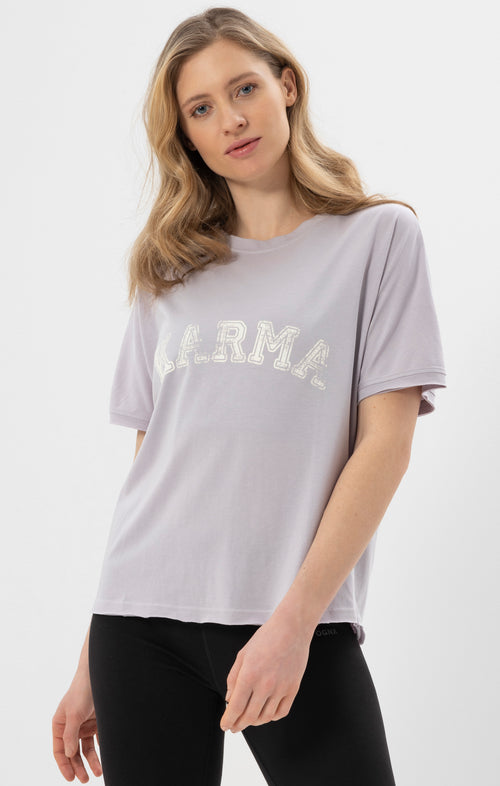 | color:lila | yoga damen boxy t-shirt sora | bio baumwolle tencel | t-shirt karma | yoga damen t-shirt nachhaltig
