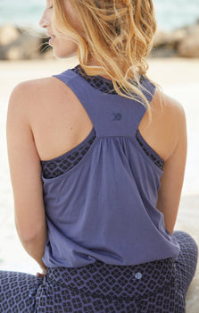 Yoga Basic Loose Tank Organic Cotton Tencel™ Tali - blue | color:blau | yoga damen basic loose tank top tali | bio baumwolle tencel | top basic | yoga damen tank top nachhaltig