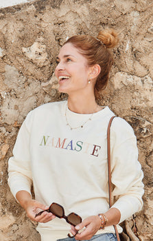 Yoga Boxy Sweater Namaste organic cotton Philia - white | color:weiß | yoga damen boxy sweatshirt namaste philia | bio baumwolle | sweatshirt namaste stick | yoga damen pullover nachhaltig