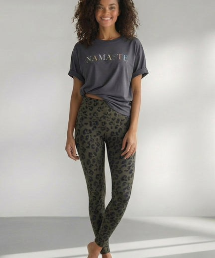 Yoga Boxy T-Shirt Namaste Bio Baumwolle Tencel™ Sora - grau | color:grau | yoga damen boxy shirt sora | bio baumwolle tencel | yoga shirt namaste | yoga damen t-shirt nachhaltig