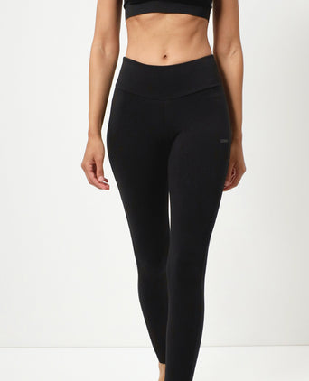 Basic Leggings 2.0 Bio Baumwolle - schwarz | color:schwarz |yoga leggings schwarz baumwolle |yoga kleidung |leggings blickdicht