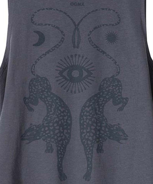 | color:grau | yoga damen boxy tank cosmic leopard | bio baumwolle tencel | yoga boxy tank top | yoga oberteil nachhaltig