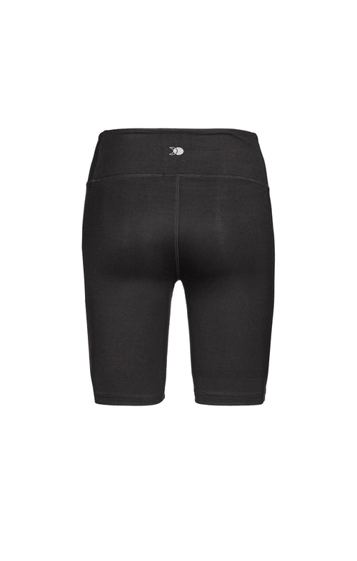 | color:schwarz | yoga damen basic biker kira | tencel bio baumwolle | radler biker basic | yoga damen biker nachhaltig