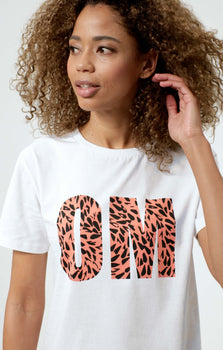 | color:orange |yoga t-shirt OM orange
